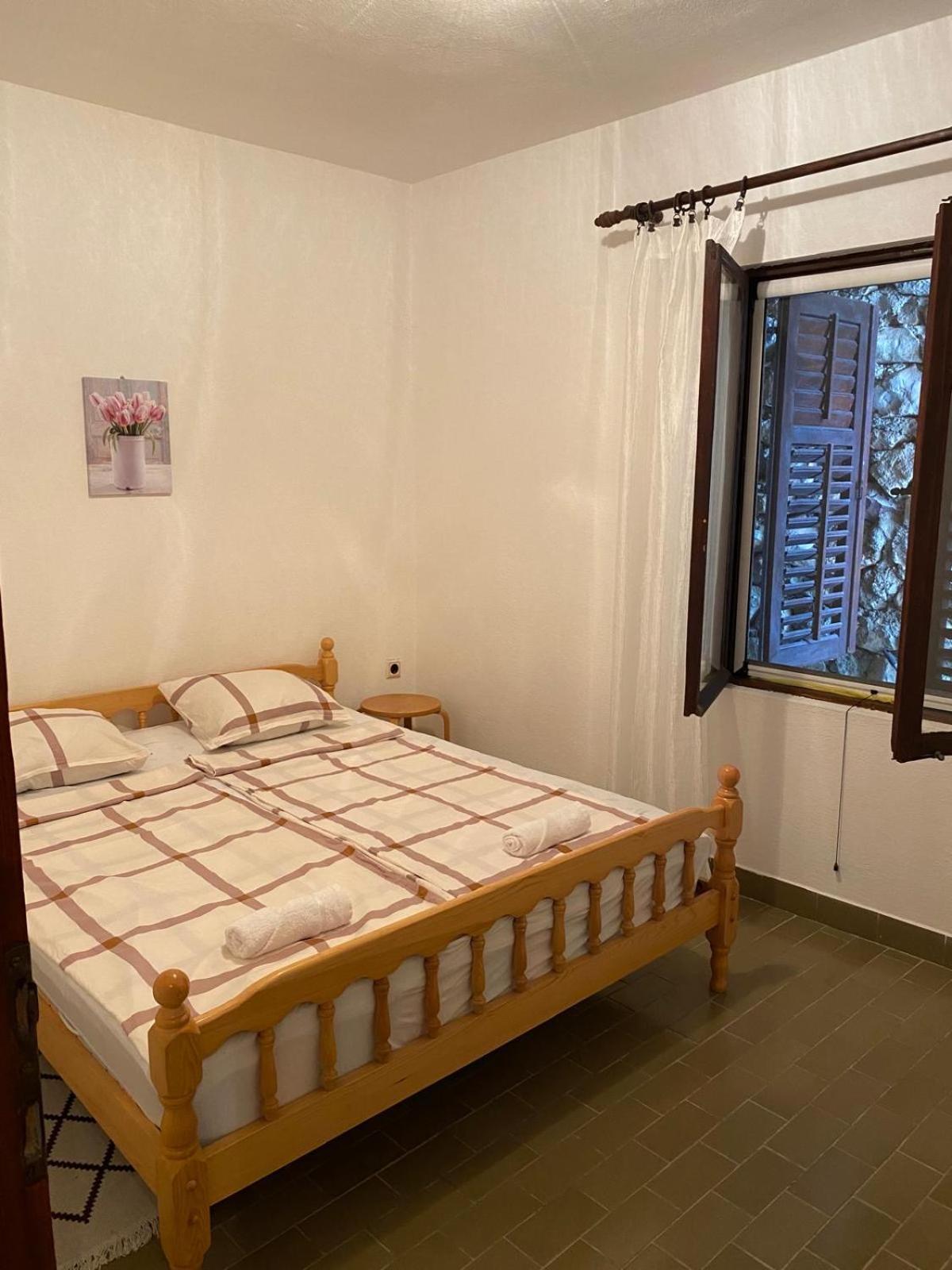 L & D Panorama Apartmani 里桑 外观 照片