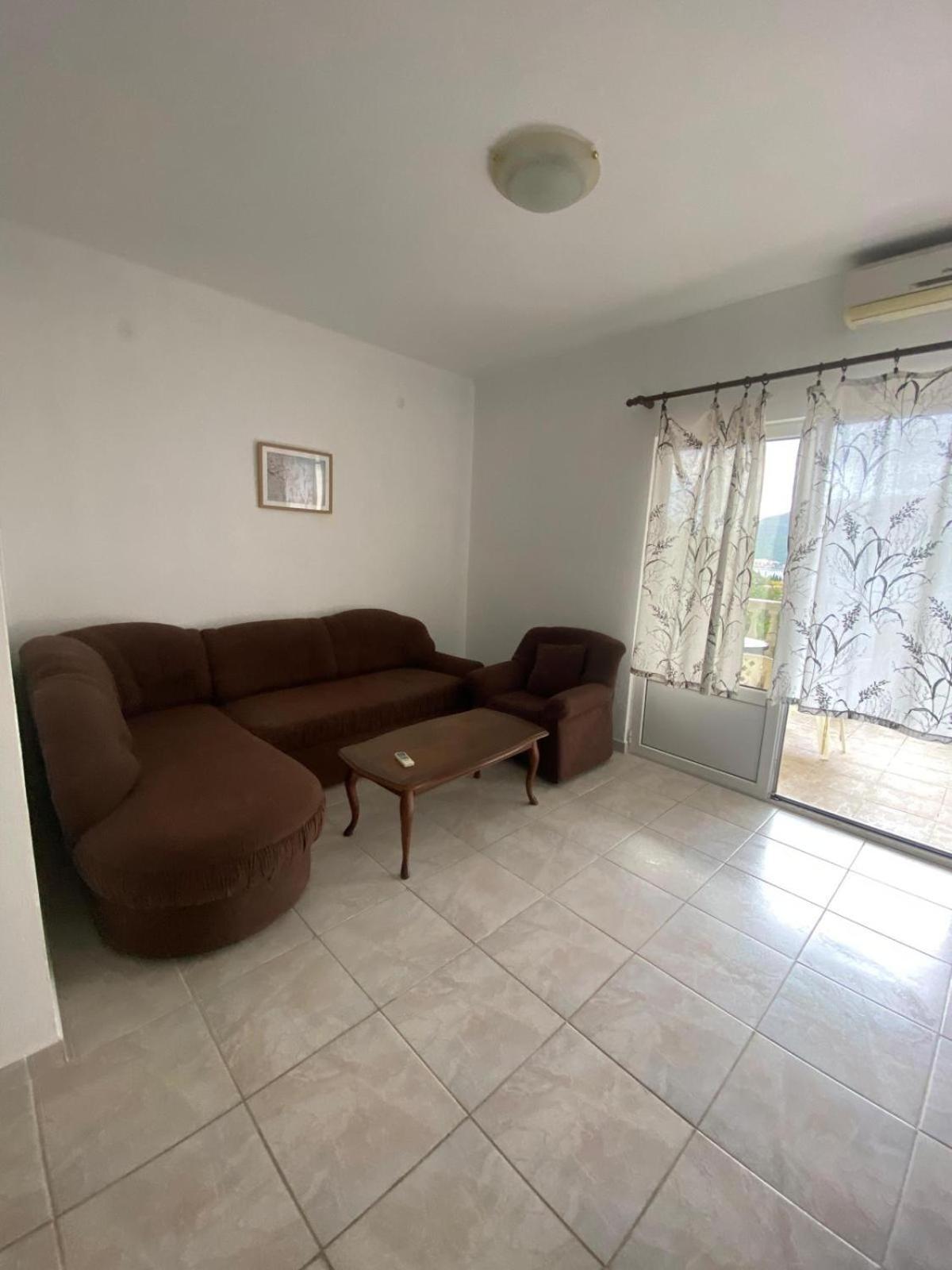 L & D Panorama Apartmani 里桑 外观 照片